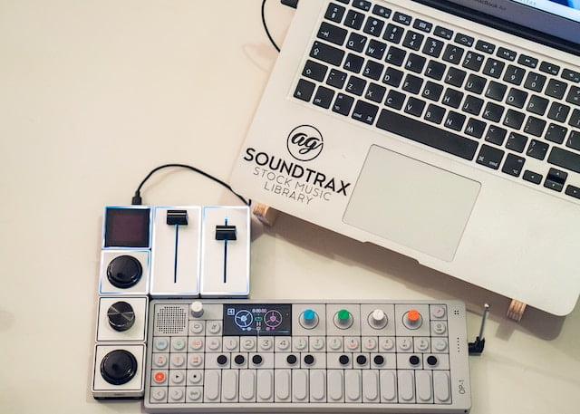 improve the sound quality of a laptop